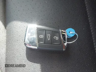 2021 Volkswagen Atlas SE z VIN 1V2LP2CA1MC538847, wystawiony jako IAAI lot #42134093 z przebiegiem 66 678 mil mil oraz . Historia ofert i sprzedaży dostępna na DreamBid. Obrazek 11.
