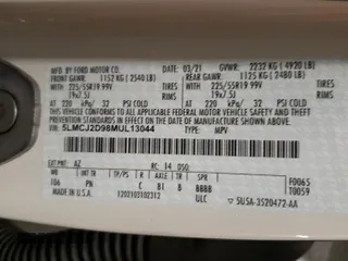 2021 Lincoln Corsair Reserve z VIN 5LMCJ2D98MUL13044, wystawiony jako Copart lot #44141305 z przebiegiem 26 602 mil mil oraz Szkoda całkowita • Salvage title. Historia ofert i sprzedaży dostępna na DreamBid. Obrazek 13.