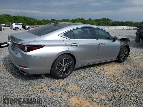 2022 Lexus ES 350 z VIN 58ADZ1B16NU137290, wystawiony jako Copart lot #53819995 z przebiegiem 28 349 mil mil oraz Szkody całkowita. Historia ofert i sprzedaży dostępna na DreamBid. Obrazek 3.