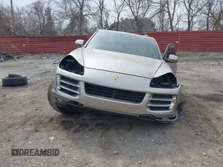 2008 Porsche Cayenne S с VIN WP1AB29PX8LA50620, выставлен на аукционе IAAI как лот 42000403 с пробегом Не указан миль и . История ставок и продаж доступна на DreamBid. Изображение 12.