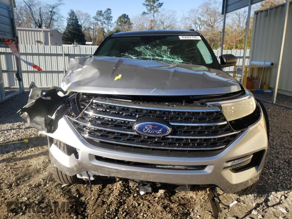 2024 Ford Explorer XLT with VIN 1FMSK7DH9RGA53632, listed as a Copart auction lot 45602795 with 3,363 mi miles and Salvage Title. Bid and sale history available at carsss.com. Image 5.