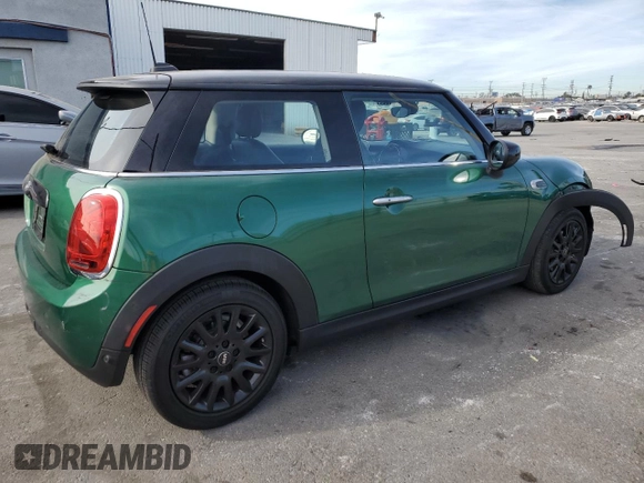 2021 MINI Hardtop Cooper с VIN WMWXR3C0XM2P13271, выставлен на аукционе Copart как лот 42052835 с пробегом 22 624 миль миль и Списание • Salvage title. История ставок и продаж доступна на DreamBid. Изображение 3.