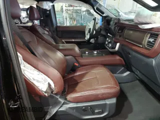 2024 Ford Expedition Limited with VIN 1FMJU2A81REA41189, listed as a Copart auction lot 44686535 with 15,521 mi miles and Non Repairable. Bid and sale history available at carsss.com. Image 7.