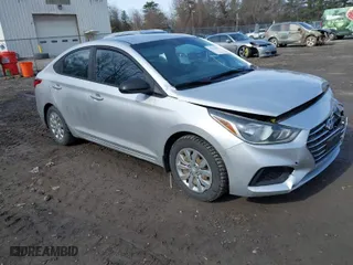 2019 Hyundai Accent SE with VIN 3KPC24A3XKE047800, listed as a IAAI auction lot 41761673 with NaN miles. Bid and sale history available at carsss.com. Image 1.