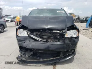 2017 Dodge Grand Caravan SXT with VIN 2C4RDGCG3HR749616, listed as a Copart auction lot 55267925 with 101,333 mi miles and Salvage Title. Bid and sale history available at DreamBid. Image 5.