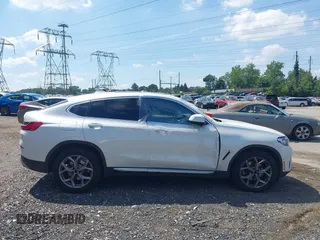 2024 BMW X4 xDrive30i with VIN 5UX33DT02R9W73855, listed as a IAAI auction lot 42712082 with 30,654 mi miles and . Bid and sale history available at DreamBid. Image 13.