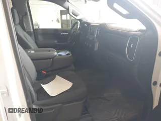 2021 Chevrolet Silverado 1500 LT z VIN 3GCUYDEDXMG439687, wystawiony jako IAAI lot #42561881 z przebiegiem 100 793 mil mil oraz . Historia ofert i sprzedaży dostępna na DreamBid. Obrazek 5.