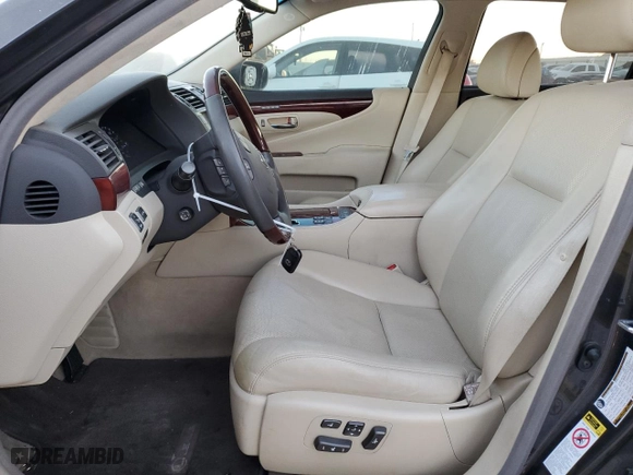 2010 Lexus LS 460 L with VIN JTHGL5EF9A5040354, listed as a Copart auction lot 82675304 with NaN miles and Salvage Title. Bid and sale history available at carsss.com. Image 7.