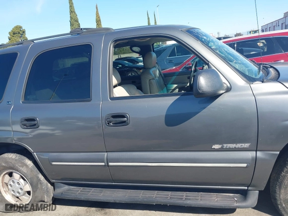 2002 Chevrolet Tahoe LT with VIN 1GNEC13ZX2R224413, listed as a IAAI auction lot 41818623 with 157,509 mi miles. Bid and sale history available at carsss.com. Image 13.