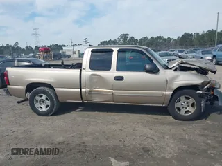 2006 Chevrolet Silverado 1500 LT1 with VIN 1GCEC19V16Z105748, listed as a IAAI auction lot 41762534 with 1 mi miles. Bid and sale history available at carsss.com. Image 13.