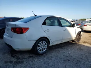 2011 Kia Forte LX with VIN KNAFT4A28B5461507, listed as a Copart auction lot 76761034 with 313,543 mi miles and Salvage Title. Bid and sale history available at carsss.com. Image 3.