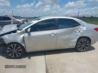 2017 Toyota Corolla L z VIN 5YFBURHE4HP732912, wystawiony jako IAAI lot #42451597 z przebiegiem 73 901 mil mil oraz . Historia ofert i sprzedaży dostępna na DreamBid. Obrazek 6.