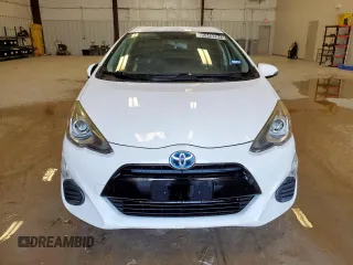 2016 Toyota Prius One z VIN JTDKDTB36G1134862, wystawiony jako Copart lot #53493945 z przebiegiem Nie podano mil oraz Czysty tytuł • Clean title. Historia ofert i sprzedaży dostępna na DreamBid. Obrazek 5.