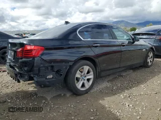 2011 BMW 5 Series 528i with VIN WBAFR1C53BC736751, listed as a Copart auction lot 54862565 with 154,809 mi miles and Clean Title. Bid and sale history available at carsss.com. Image 3.