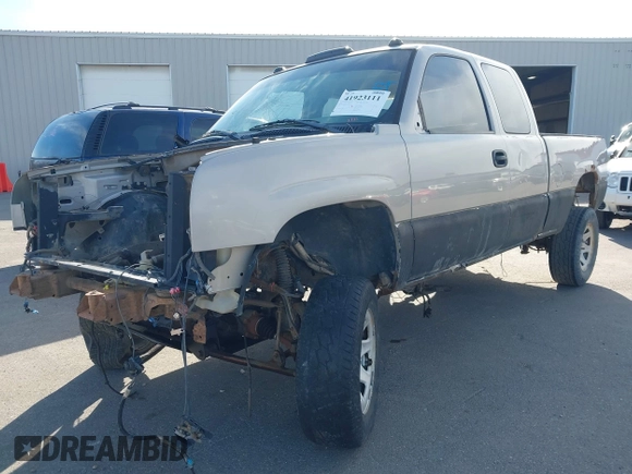 2005 Chevrolet Silverado 1500 Z71 z VIN 1GCEK19B35Z150360, wystawiony jako IAAI lot #41923111 z przebiegiem Nie podano mil oraz . Historia ofert i sprzedaży dostępna na DreamBid. Obrazek 18.