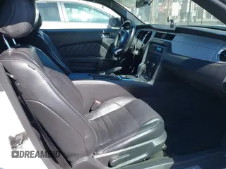 2014 Ford Mustang V6 with VIN 1ZVBP8EM9E5297226, listed as a IAAI auction lot 41627327 with 141,750 mi miles. Bid and sale history available at carsss.com. Image 5.