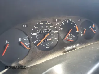 1982 Porsche 928 z VIN WP0JA0927CS822406, wystawiony jako Copart lot #80980144 z przebiegiem 86 048 mil mil oraz Szkody całkowita. Historia ofert i sprzedaży dostępna na DreamBid. Obrazek 9.