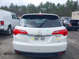 2014 Acura RDX z VIN 5J8TB4H39EL015830, wystawiony jako IAAI lot #41839894 z przebiegiem 142 126 mil mil oraz . Historia ofert i sprzedaży dostępna na DreamBid. Obrazek 16.