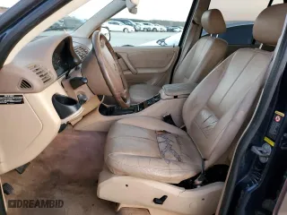 2001 Mercedes-Benz M-Class with VIN 4JGAB72E41A257282, listed as a Copart auction lot 82562194 with 149,689 mi miles and Non Repairable. Bid and sale history available at carsss.com. Image 7.