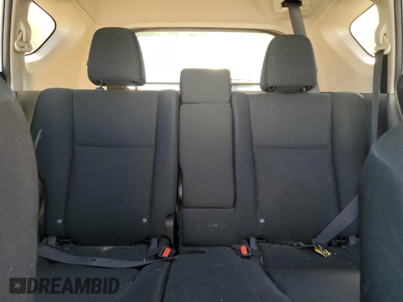 2017 Toyota RAV4 LE с VIN 2T3BFREV2HW642615, выставлен на аукционе Copart как лот 61675785 с пробегом 151 805 миль миль и Чистый • Clean title. История ставок и продаж доступна на DreamBid. Изображение 10.