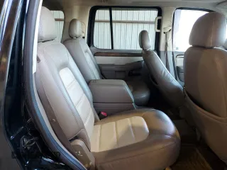 2004 Ford Explorer Eddie Bauer z VIN 1FMZU64K04UA67203, wystawiony jako Copart lot #85607524 z przebiegiem 181 242 mil mil oraz Szkoda całkowita • Salvage title. Historia ofert i sprzedaży dostępna na DreamBid. Obrazek 11.