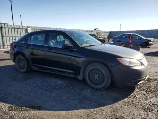 2013 Chrysler 200 LX with VIN 1C3CCBAB6DN533032, listed as a Copart auction lot 49380425 with 171,176 mi miles and Clean Title. Bid and sale history available at carsss.com. Image 4.