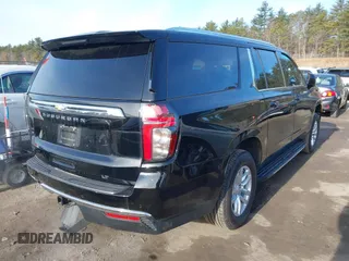 2024 Chevrolet Suburban LT z VIN 1GNSKCKD6RR167614, wystawiony jako IAAI lot #41747300 z przebiegiem 17 326 mil mil oraz . Historia ofert i sprzedaży dostępna na DreamBid. Obrazek 4.
