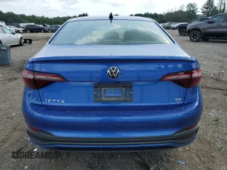 2024 Volkswagen Jetta SE with VIN 3VWEM7BU9RM034898, listed as a Copart auction lot 62858645 with 30,072 mi miles and Clean title. Bid and sale history available at DreamBid. Image 6.