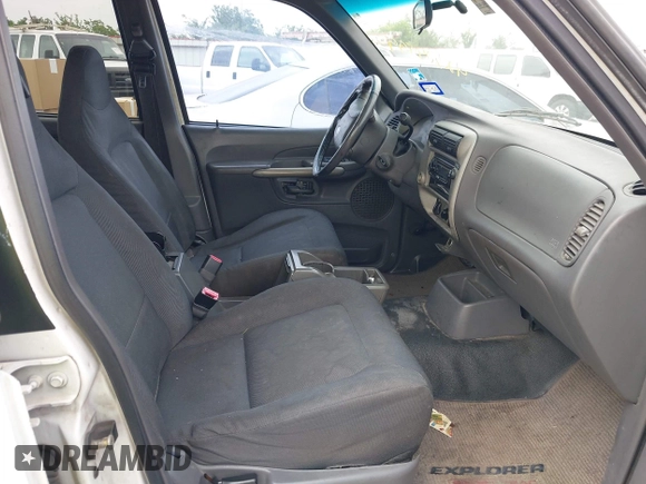2002 Ford Explorer Sport Trac Value with VIN 1FMZU67E32UB86348, listed as a IAAI auction lot 42304599 with 202,563 mi miles and . Bid and sale history available at DreamBid. Image 5.