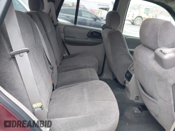 2004 Chevrolet TrailBlazer LS with VIN 1GNDT13S342381887, listed as a IAAI auction lot 42045636 with 103,780 mi miles and . Bid and sale history available at DreamBid. Image 8.