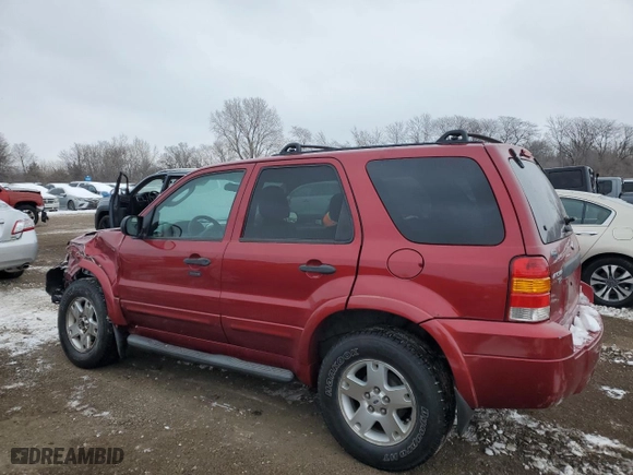 2007 Ford Escape XLT with VIN 1FMCU03167KB95618, listed as a Copart auction lot 45316575 with 173,038 mi miles and Salvage Title. Bid and sale history available at carsss.com. Image 2.