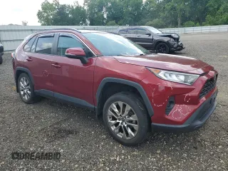 2021 Toyota RAV4 XLE Premium z VIN 2T3A1RFV2MW184609, wystawiony jako Copart lot #60129555 z przebiegiem 69 502 mil mil oraz Szkoda całkowita • Salvage title. Historia ofert i sprzedaży dostępna na DreamBid. Obrazek 4.