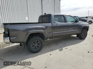 2021 Toyota Tacoma 4WD SR5 with VIN 5TFDZ5BN5MX064934, listed as a Copart auction lot 48400035 with 59,767 mi miles and Salvage Title. Bid and sale history available at carsss.com. Image 3.