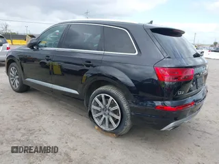 2018 Audi Q7 Premium Plus with VIN WA1LHAF78JD054456, listed as a IAAI auction lot 41924248 with 109,379 mi miles. Bid and sale history available at carsss.com. Image 3.