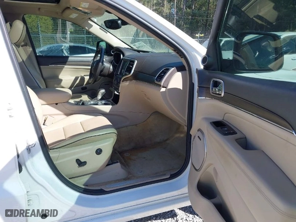 2017 Jeep Grand Cherokee Overland with VIN 1C4RJECG2HC762007, listed as a IAAI auction lot 41845048 with 80,285 mi miles. Bid and sale history available at carsss.com. Image 5.