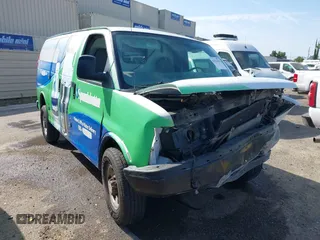 2009 Chevrolet Express Cargo z VIN 1GCGG25C691125343, wystawiony jako IAAI lot #42414698 z przebiegiem 202 219 mil mil oraz . Historia ofert i sprzedaży dostępna na DreamBid. Obrazek 1.