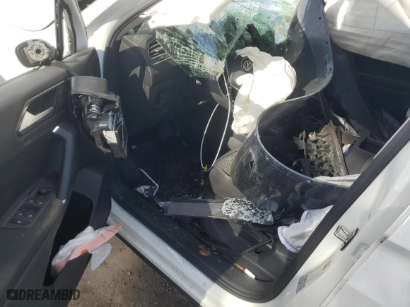 2018 Volkswagen Tiguan S with VIN 3VV1B7AX9JM079770, listed as a Copart auction lot 78987014 with 0 mi miles and Salvage Title. Bid and sale history available at carsss.com. Image 8.