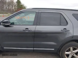 2017 Ford Explorer XLT with VIN 1FM5K8DH1HGC43863, listed as a IAAI auction lot 42064163 with 149,062 mi miles. Bid and sale history available at carsss.com. Image 14.