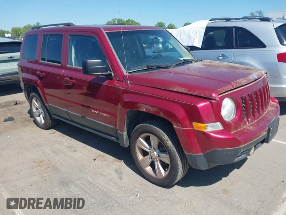 2012 Jeep Patriot Latitude with VIN 1C4NJRFB2CD604470, listed as a IAAI auction lot 41995971 with 124,477 mi miles and . Bid and sale history available at carsss.com. Image 1.