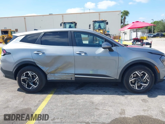 2024 Kia Sportage LX with VIN KNDPUCDF6R7228446, listed as a IAAI auction lot 42167577 with 39,727 mi miles and . Bid and sale history available at DreamBid. Image 6.