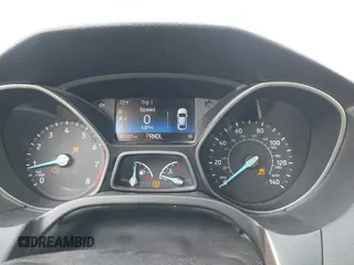 2017 Ford Focus SE с VIN 1FADP3F21HL228709, выставлен на аукционе IAAI как лот 42047685 с пробегом 41 107 миль миль и . История ставок и продаж доступна на DreamBid. Изображение 7.