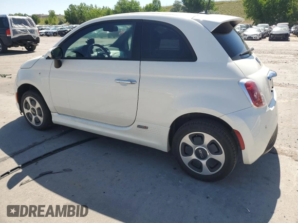 2015 FIAT 500e с VIN 3C3CFFGE9FT522920, выставлен на аукционе Copart как лот 62600915 с пробегом 53 300 миль миль и Чистый • Clean title. История ставок и продаж доступна на DreamBid. Изображение 2.