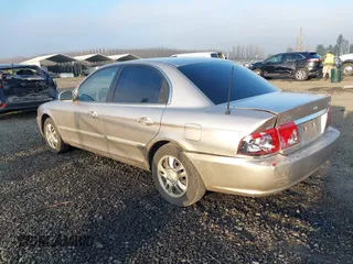 2004 Kia Optima LX z VIN KNAGD126045302372, wystawiony jako IAAI lot #41022315 z przebiegiem 199 588 mil mil oraz . Historia ofert i sprzedaży dostępna na DreamBid. Obrazek 3.