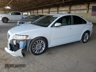 2010 Volvo S40 z VIN YV1382MS0A2488945, wystawiony jako Copart lot #60099445 z przebiegiem 191 381 mil mil oraz Szkoda całkowita • Salvage title. Historia ofert i sprzedaży dostępna na DreamBid. Obrazek 1.