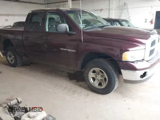 2005 Dodge 1500 ST with VIN 1D7HU18NX5S255916, listed as a IAAI auction lot 41965024 with 227,087 mi miles. Bid and sale history available at carsss.com. Image 1.