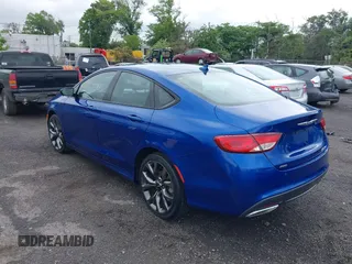 2016 Chrysler 200 S z VIN 1C3CCCDG3GN110510, wystawiony jako IAAI lot #42374730 z przebiegiem 54 912 mil mil oraz . Historia ofert i sprzedaży dostępna na DreamBid. Obrazek 3.
