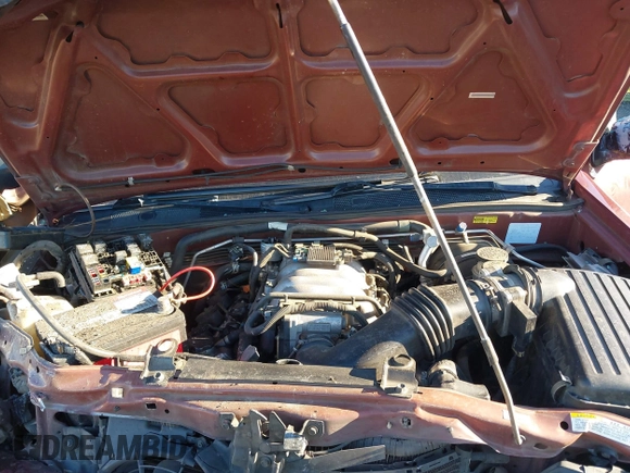 2002 Isuzu Rodeo with VIN 4S2DM58W624335632, listed as a IAAI auction lot 41690735 with 186,480 mi miles and . Bid and sale history available at DreamBid. Image 10.