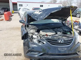 2011 Hyundai Sonata GLS with VIN 5NPEB4AC4BH016112, listed as a IAAI auction lot 41994413 with 80,301 mi miles and . Bid and sale history available at carsss.com. Image 6.
