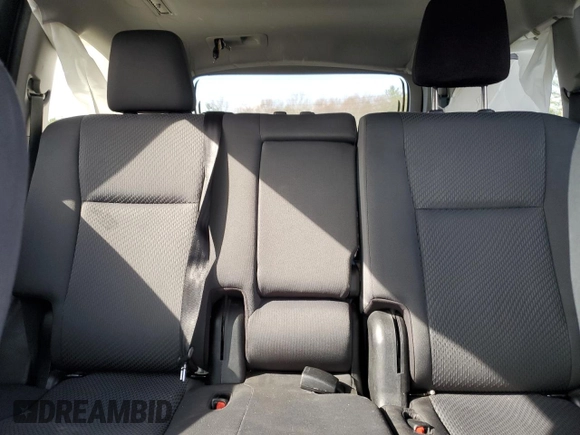 2019 Toyota Highlander LE with VIN 5TDBZRFH5KS739042, listed as a Copart auction lot 53775845 with 73,727 mi miles and Salvage title. Bid and sale history available at DreamBid. Image 10.