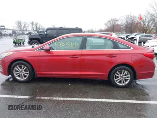 2016 Hyundai Sonata SE z VIN 5NPE24AF7GH391820, wystawiony jako IAAI lot #42015648 z przebiegiem 123 004 mil mil oraz . Historia ofert i sprzedaży dostępna na DreamBid. Obrazek 17.